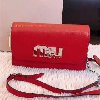 ミュウミュウ(miumiu)のミュウロゴ ショルダー(ショルダーバッグ)