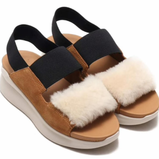 UGG サンダル　美品