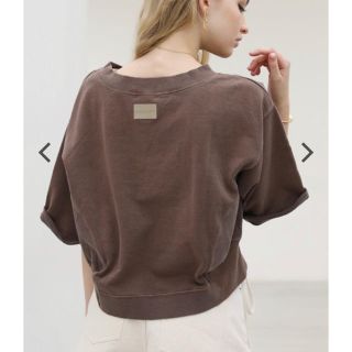 アリシアスタン(ALEXIA STAM)のShort Sleeve Sweatshirt Brown(トレーナー/スウェット)