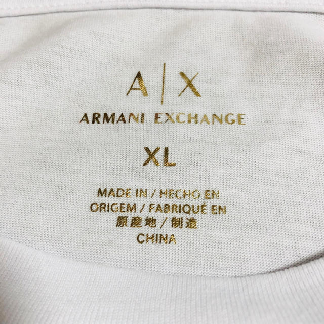 ARMANI EXCHANGE(アルマーニエクスチェンジ)の新品A|Xアルマーニ エクスチェンジ　スパンコール LOVE ロゴ 半袖Ｔシャツ レディースのトップス(Tシャツ(半袖/袖なし))の商品写真