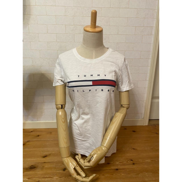 TOMMY HILFIGER(トミーヒルフィガー)のTommy Hilfiger Split Tee th-2 レディースのトップス(Tシャツ(半袖/袖なし))の商品写真