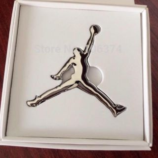 【新品】プレートステッカーjordan(車外アクセサリ)