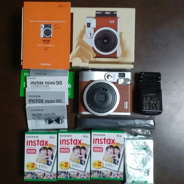 チェキ　instax　mini90　ネオクラシック(ブラウン)