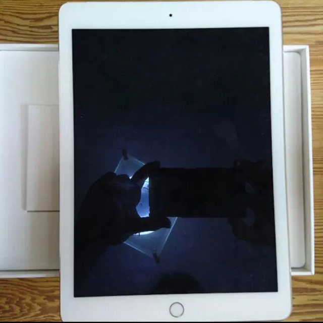 iPadAir2 64GB ゴールド WiFi cellular