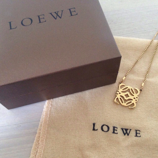 LOEWE - 美品 LOEWE ネックレスの通販 by エミリ's shop｜ロエベならラクマ