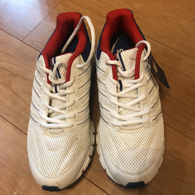 K-SWISS(ケースイス)の【新品・未使用】 K・SWISS /ケースイス　タグ付きスニーカー レディースの靴/シューズ(スニーカー)の商品写真