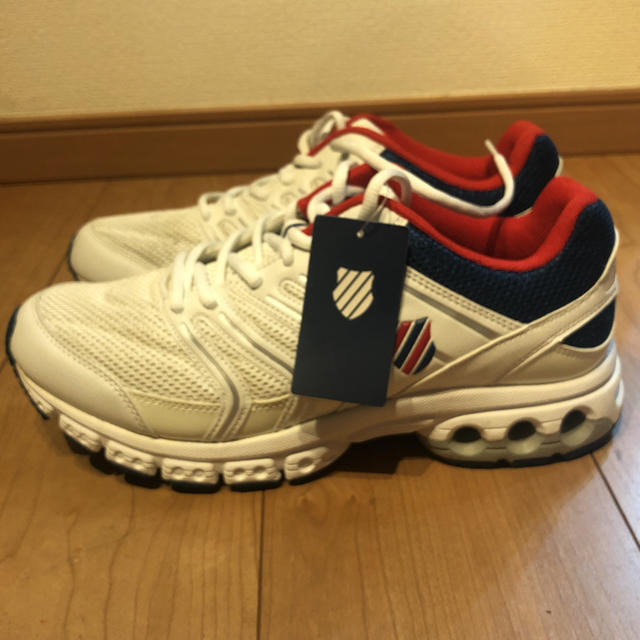 スニーカー　K・SWISS シューズ　新品未使用