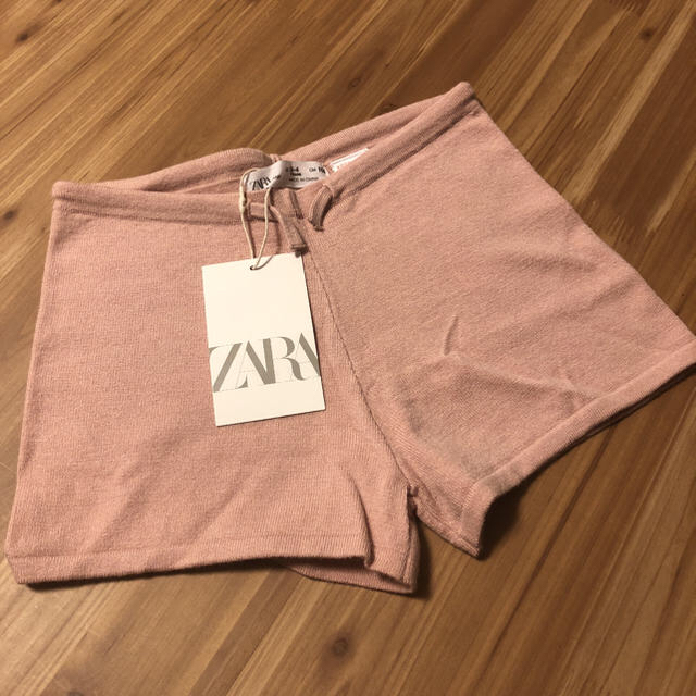 ZARA(ザラ)のZARA ベイビー ショートパンツ 104cm キッズ/ベビー/マタニティのキッズ服女の子用(90cm~)(パンツ/スパッツ)の商品写真