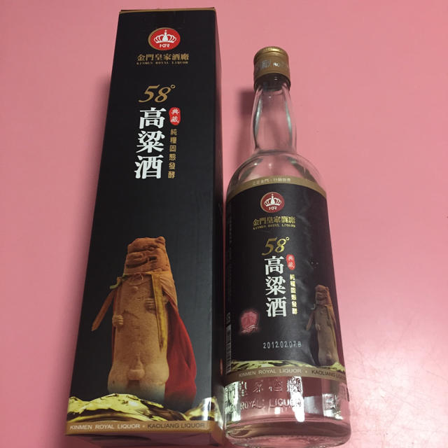 ★58度レア金門高粱酒コーリャン酒★ 食品/飲料/酒の酒(蒸留酒/スピリッツ)の商品写真