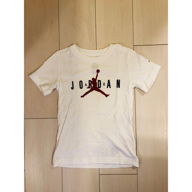 NIKE(ナイキ)のNIKE AIR JORDAN キッズTシャツ　5-6歳 キッズ/ベビー/マタニティのキッズ服男の子用(90cm~)(Tシャツ/カットソー)の商品写真