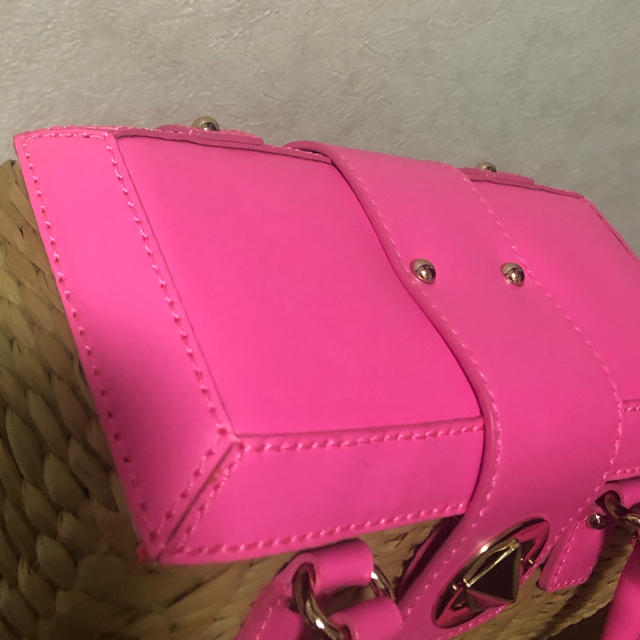 kate spade new york(ケイトスペードニューヨーク)の新品★Kate spadeかごバッグ❤︎ケイトスペードカゴ レディースのバッグ(かごバッグ/ストローバッグ)の商品写真