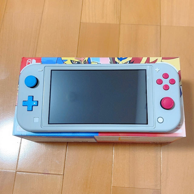 ニンテンドースイッチライト ザシアン・ザマゼンタ