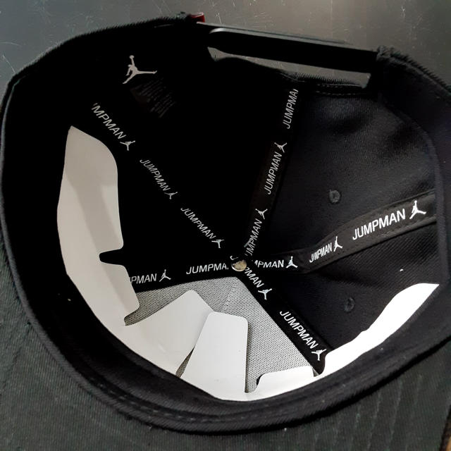 NIKE(ナイキ)の送込 NIKE JORDAN PSG BLACK CAP メンズの帽子(キャップ)の商品写真