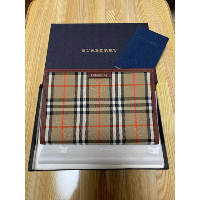 BURBERRY(バーバリー)の新品・未使用 バーバリー ブックカバー ハンドメイドの文具/ステーショナリー(ブックカバー)の商品写真