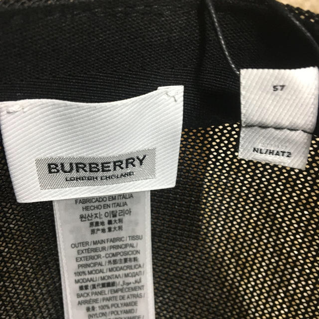 BURBERRY(バーバリー)のバーバリー ベースボールキャップ メンズ レディース 新品タグ付 未使用品 レディースの帽子(キャップ)の商品写真