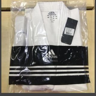 アディダス(adidas)のadidas柔道着 帯付き 上下セット(相撲/武道)