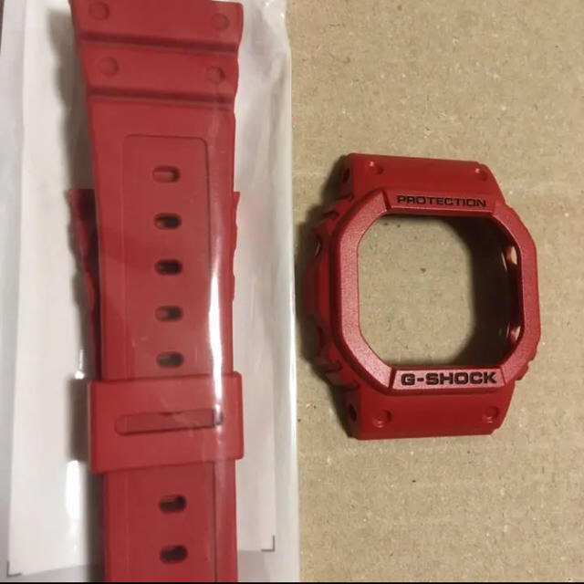 G-SHOCK(ジーショック)のDW-5600 E ベルベゼ ベルト ベゼル メンズの時計(腕時計(デジタル))の商品写真