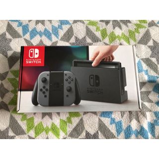 ニンテンドースイッチ(Nintendo Switch)のニンテンドースイッチ　Switch (家庭用ゲーム機本体)