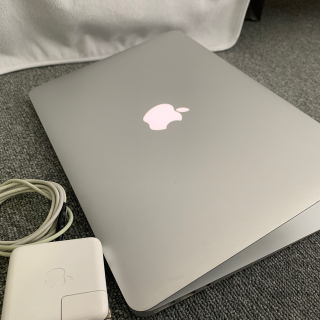 MacBook Air 2015 13inch office adobe