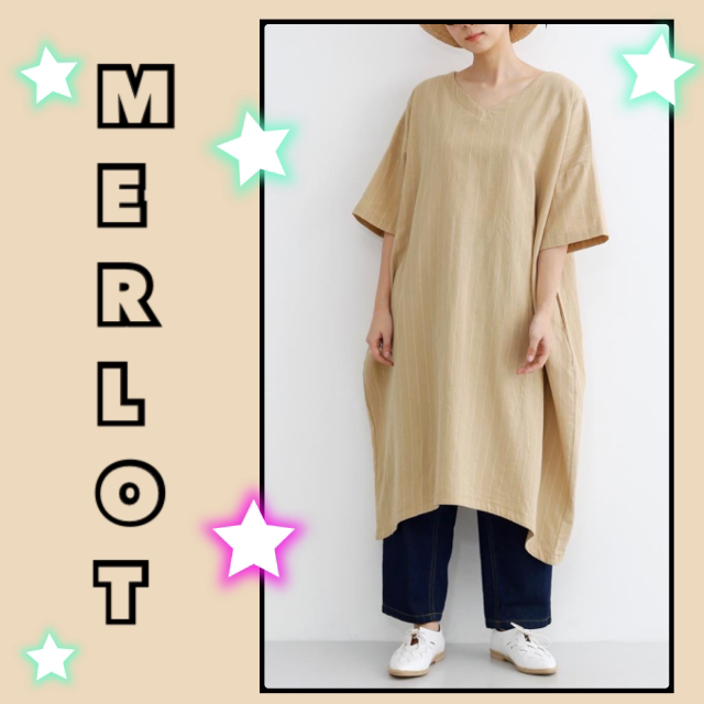 merlot(メルロー)の【新品】Ｖネックストライプルーズワンピース フリーサイズ ベージュ レディースのワンピース(ロングワンピース/マキシワンピース)の商品写真