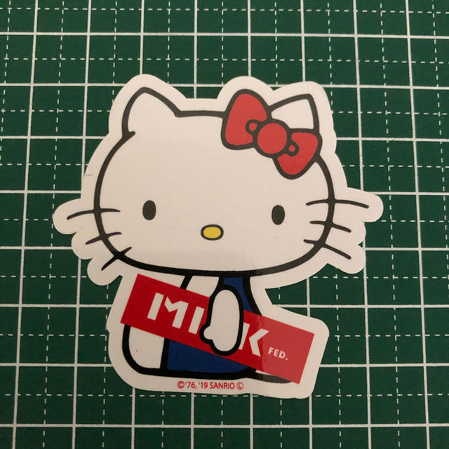 MILKFED.(ミルクフェド)のHELLO KITTYx MILKFED. STICKER インテリア/住まい/日用品の文房具(シール)の商品写真