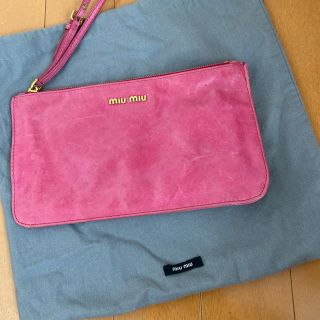 ミュウミュウ(miumiu)の再値下げ！miumiu クラッチ　(クラッチバッグ)