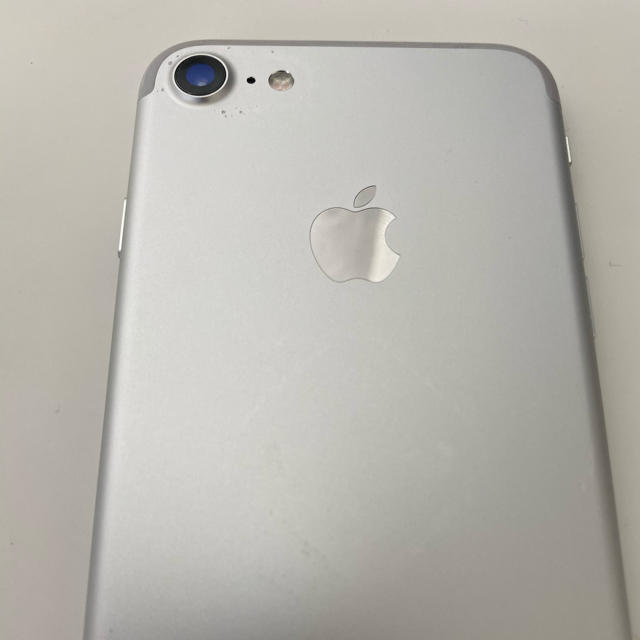 Apple(アップル)のiPhone7 128GB SIMフリー スマホ/家電/カメラのスマートフォン/携帯電話(スマートフォン本体)の商品写真