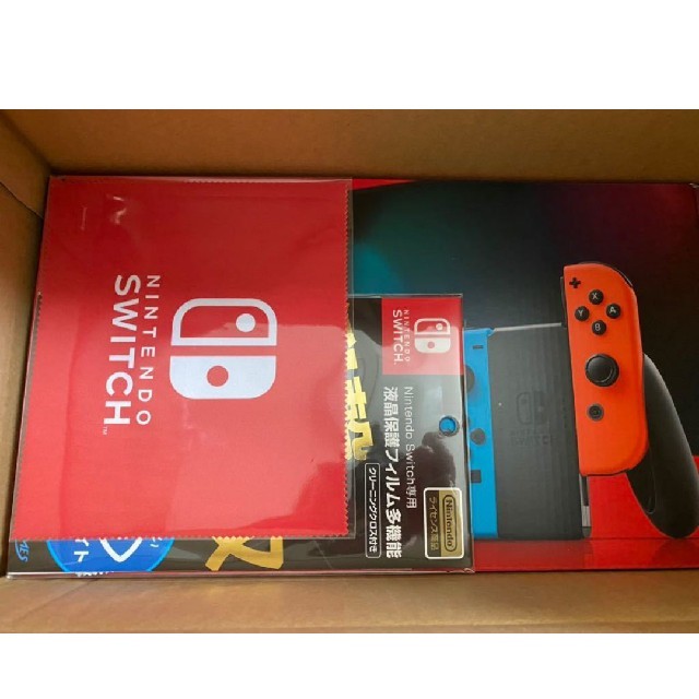 新品未使用品　Nintendo Switch　ネオン色