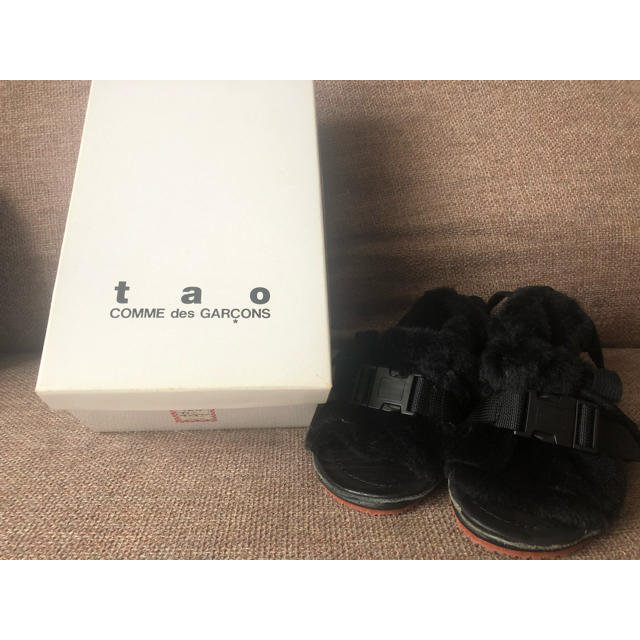TAO コムデギャルソン ファーサンダル 箱のみあり - www.glycoala.com