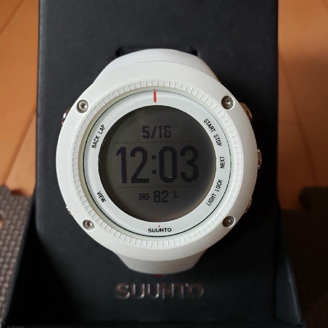 【６月まで】SUUNTO(スント)AMBIT2R white