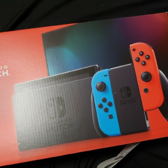 Nintendo Switch(ニンテンドースイッチ)の★新品★新型Nintendo Switch本体  エンタメ/ホビーのゲームソフト/ゲーム機本体(家庭用ゲーム機本体)の商品写真