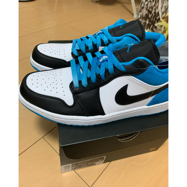 NIKE(ナイキ)のnike air jordan 1 low メンズの靴/シューズ(スニーカー)の商品写真