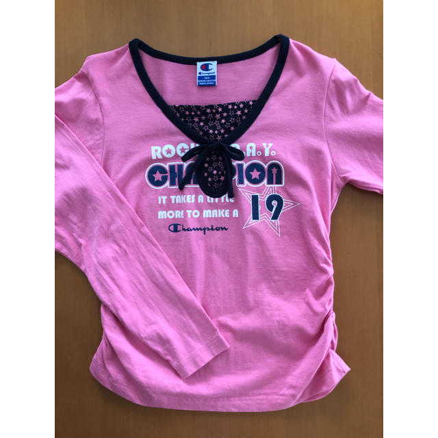 Champion(チャンピオン)のチャンピオン　Tシャツ　カットソー　160 キッズ/ベビー/マタニティのキッズ服女の子用(90cm~)(Tシャツ/カットソー)の商品写真