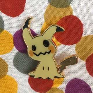 ポケモン(ポケモン)の ミミッキュ　ポケモンカード 海外限定 ピンバッジ (バッジ/ピンバッジ)