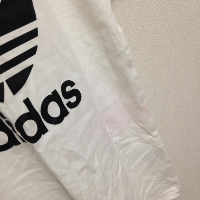 adidas(アディダス)のadidasTシャツ レディースのトップス(Tシャツ(半袖/袖なし))の商品写真