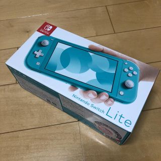 ニンテンドースイッチ(Nintendo Switch)の【新品未開封】ニンテンドースイッチライト　ターコイズ(携帯用ゲーム機本体)