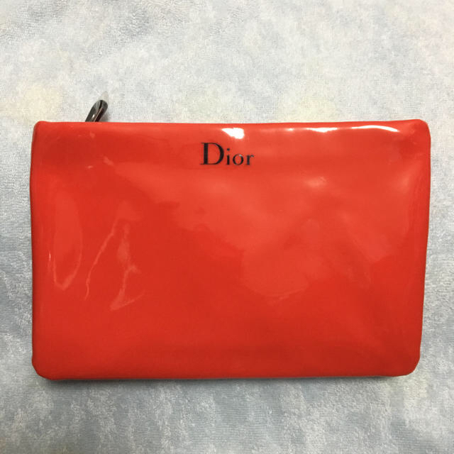 Christian Dior(クリスチャンディオール)の【新品未使用】Christian Diorノベルティ★ トゥルーソゥス・ポーチ★ エンタメ/ホビーのコレクション(ノベルティグッズ)の商品写真