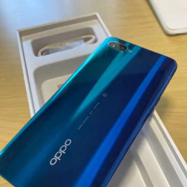 Rakuten(ラクテン)のOPPO Reno A 128GB ブルー スマホ/家電/カメラのスマートフォン/携帯電話(スマートフォン本体)の商品写真