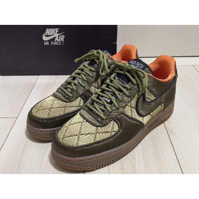 【新品・未使用】NIKE ナイキ エアフォース1 07 PRM カーキスニーカー