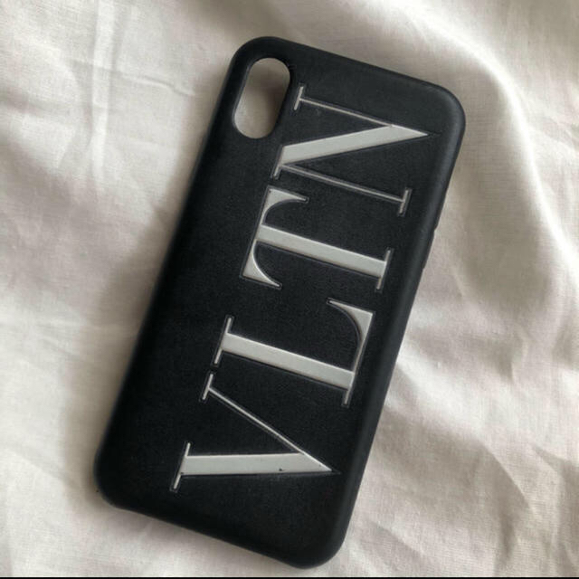 VALENTINO(ヴァレンティノ)のVALENTINO iPhone ケース スマホ/家電/カメラのスマホアクセサリー(iPhoneケース)の商品写真