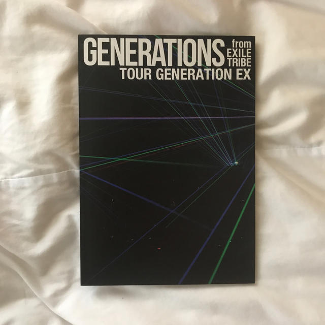 GENERATIONS(ジェネレーションズ)の【値下げしました】GENERATIONS 写真集 チケットの音楽(国内アーティスト)の商品写真