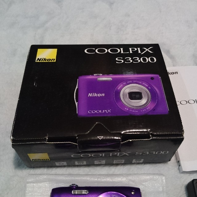 Nikon(ニコン)のCOOLPIX S3300 デジタルカメラ スマホ/家電/カメラのカメラ(コンパクトデジタルカメラ)の商品写真