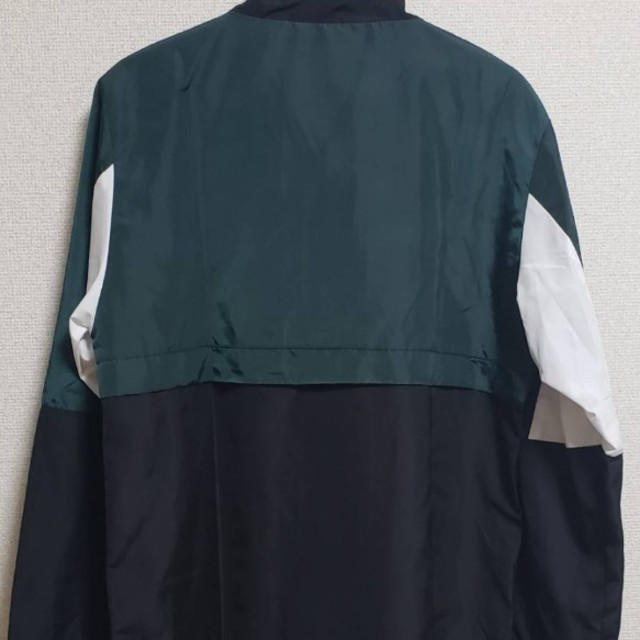 マウンテンパーカー　ナイロンブルゾン　　オーバーサイズ　アウトドア　ユニセックス メンズのジャケット/アウター(ブルゾン)の商品写真