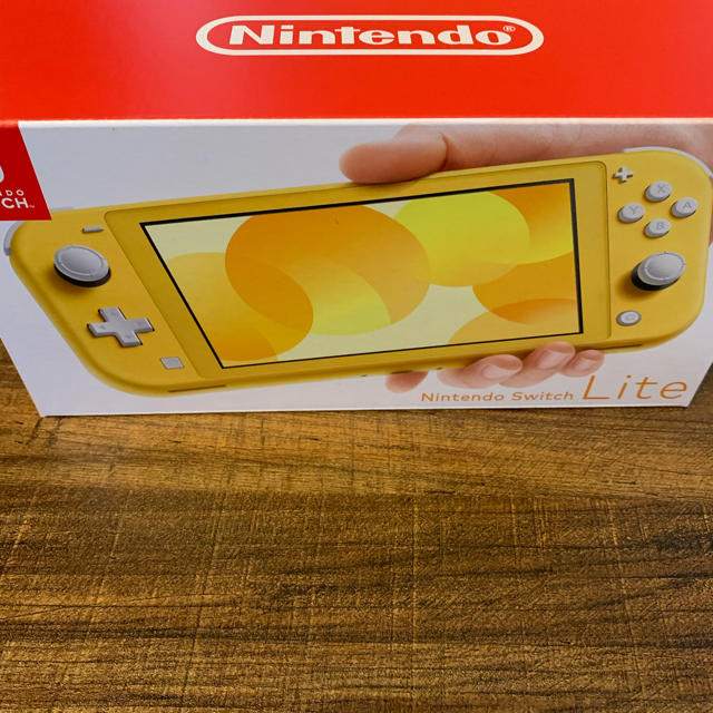 【オープニング大セール】 Switch Nintendo - 本体 イエロー Lite Switch Nintendo 家庭用ゲーム機本体