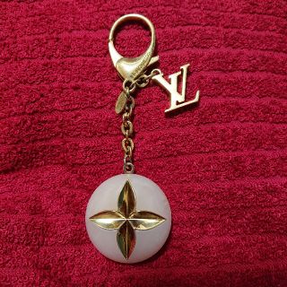 ルイヴィトン(LOUIS VUITTON)の最終価格☆ルイヴィトン キーホルダー チャーム(キーホルダー)