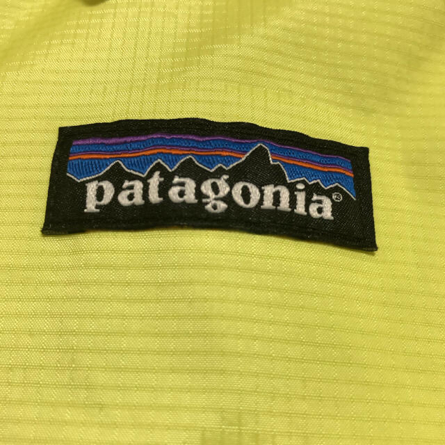 patagonia(パタゴニア)のpatagonia   パタゴニア　ウィメンズ　トレントシェルジャケット レディースのジャケット/アウター(ナイロンジャケット)の商品写真