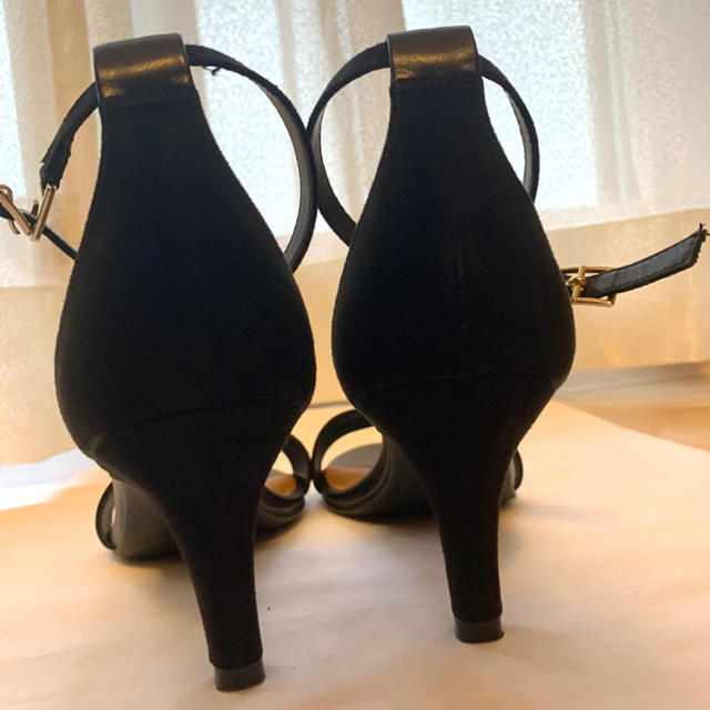 GU(ジーユー)の【マコト0430様専用】GU サンダル　ブラック レディースの靴/シューズ(サンダル)の商品写真