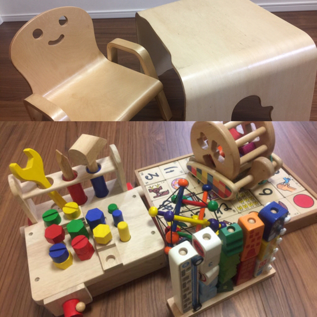 木製 机椅子 & おもちゃ