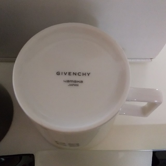 GIVENCHY(ジバンシィ)のブラウン様専用  GIVENCHYモーニングペアーセット インテリア/住まい/日用品のキッチン/食器(食器)の商品写真