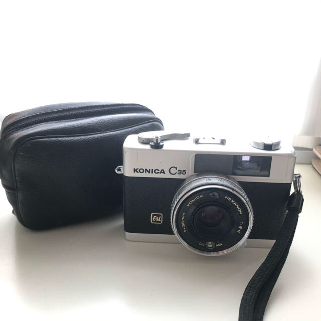 KONICA MINOLTA(コニカミノルタ)のKONICA フィルムカメラ　c35 スマホ/家電/カメラのカメラ(フィルムカメラ)の商品写真